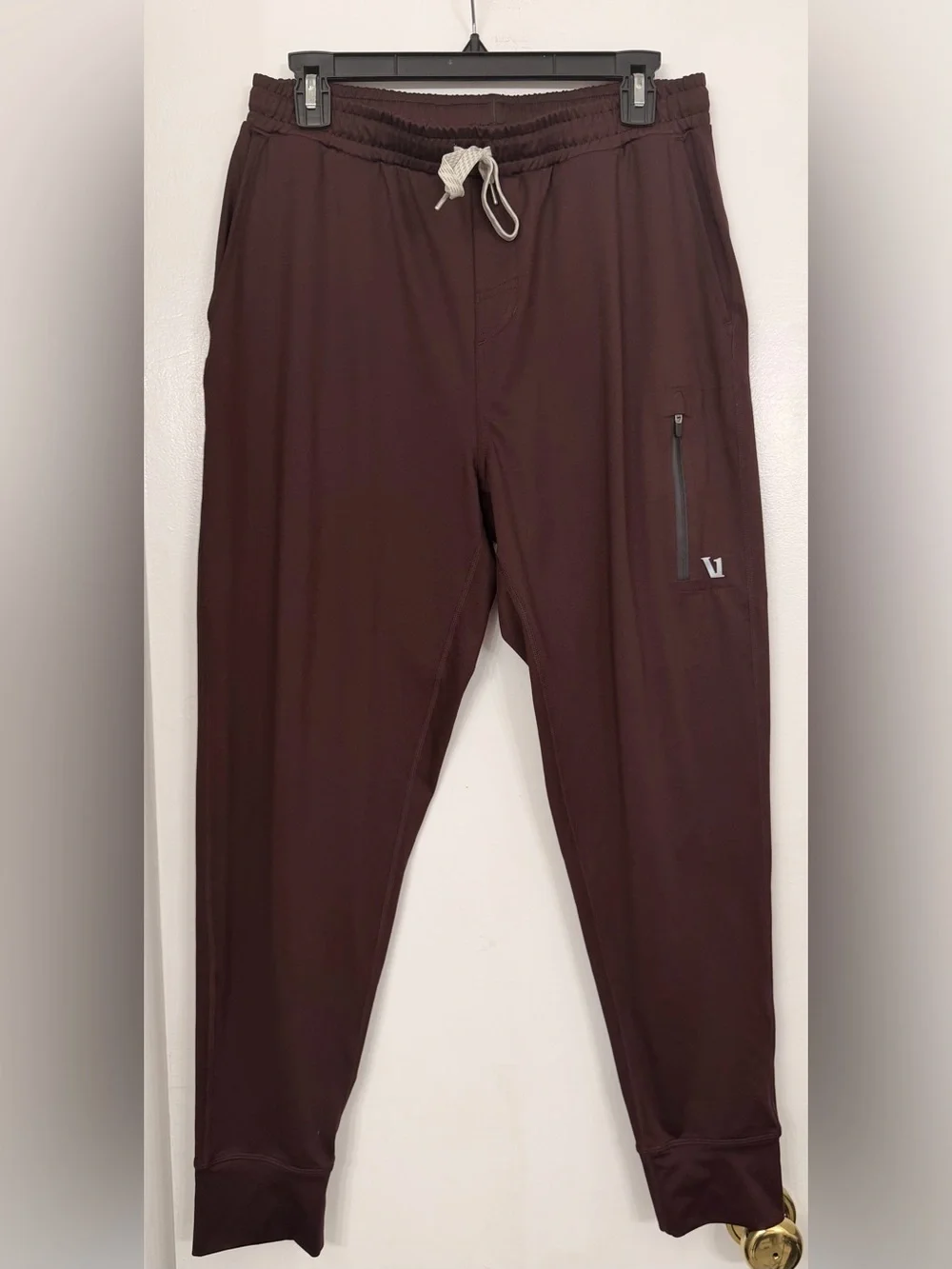 Vuori Sunday Performance Jogger Maroon Size Medium